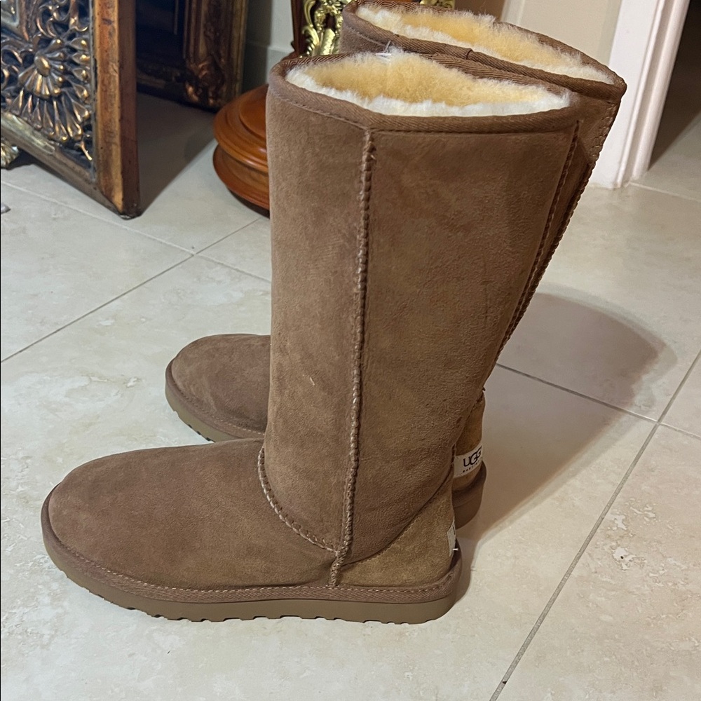 UGG Tan Suede Winter Boots UGG tall - Picture 5 of 5